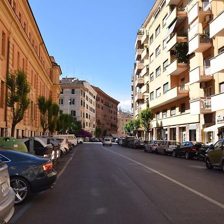 The Voice Of The Pope Apartment โรม ภายนอก รูปภาพ